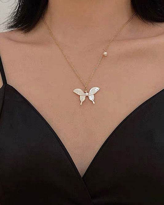 Thetset Butterfly Necklace