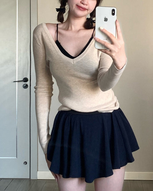 Solafalls V-Neck Sweater