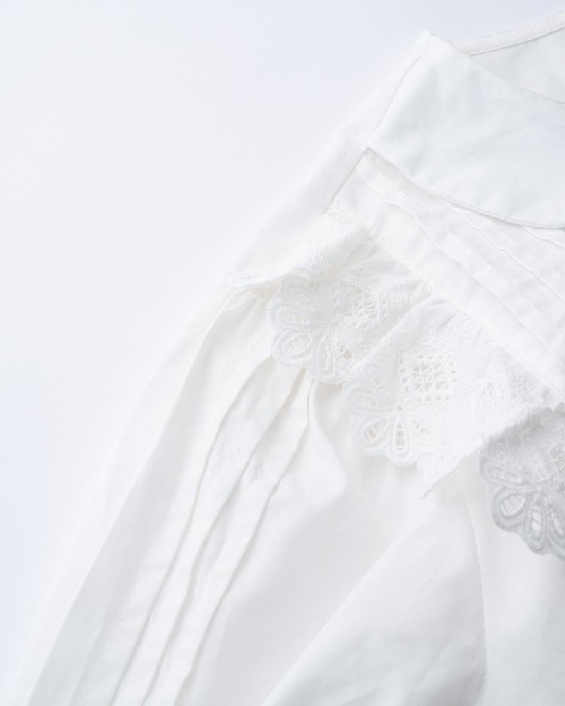 Windy Prairie Embroidery Blouse